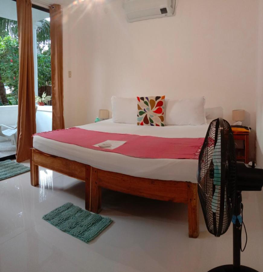 Corong Beach Resort Эль-Нидо Экстерьер фото